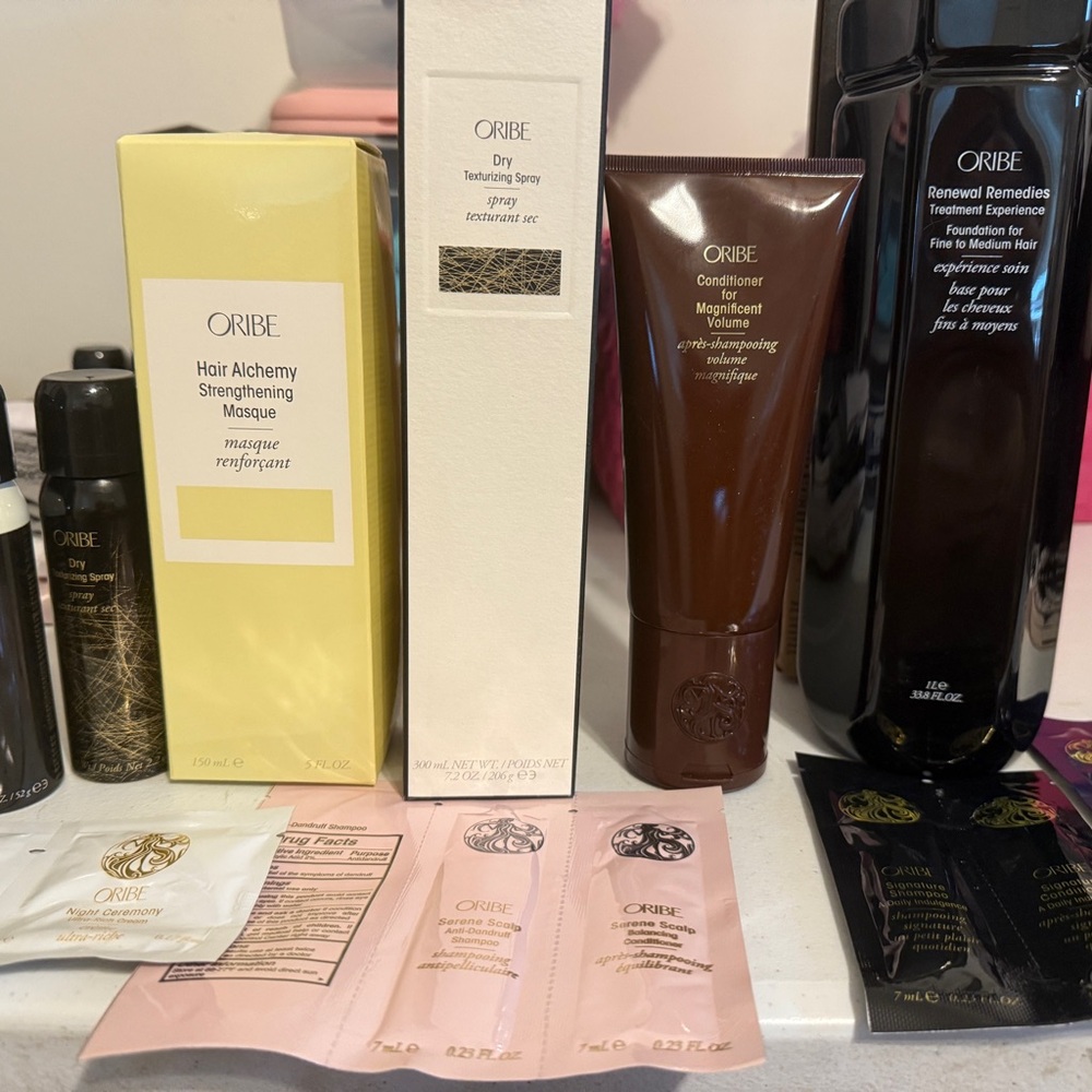 Oribe Hair Alchemy Strengthening Masque - Cream and Yellow